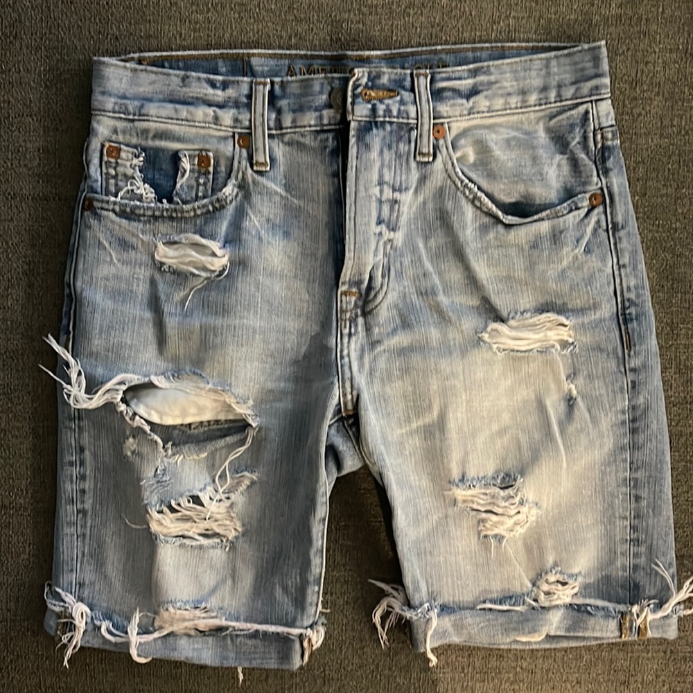 Mens size 28 American Eagle denim shorts